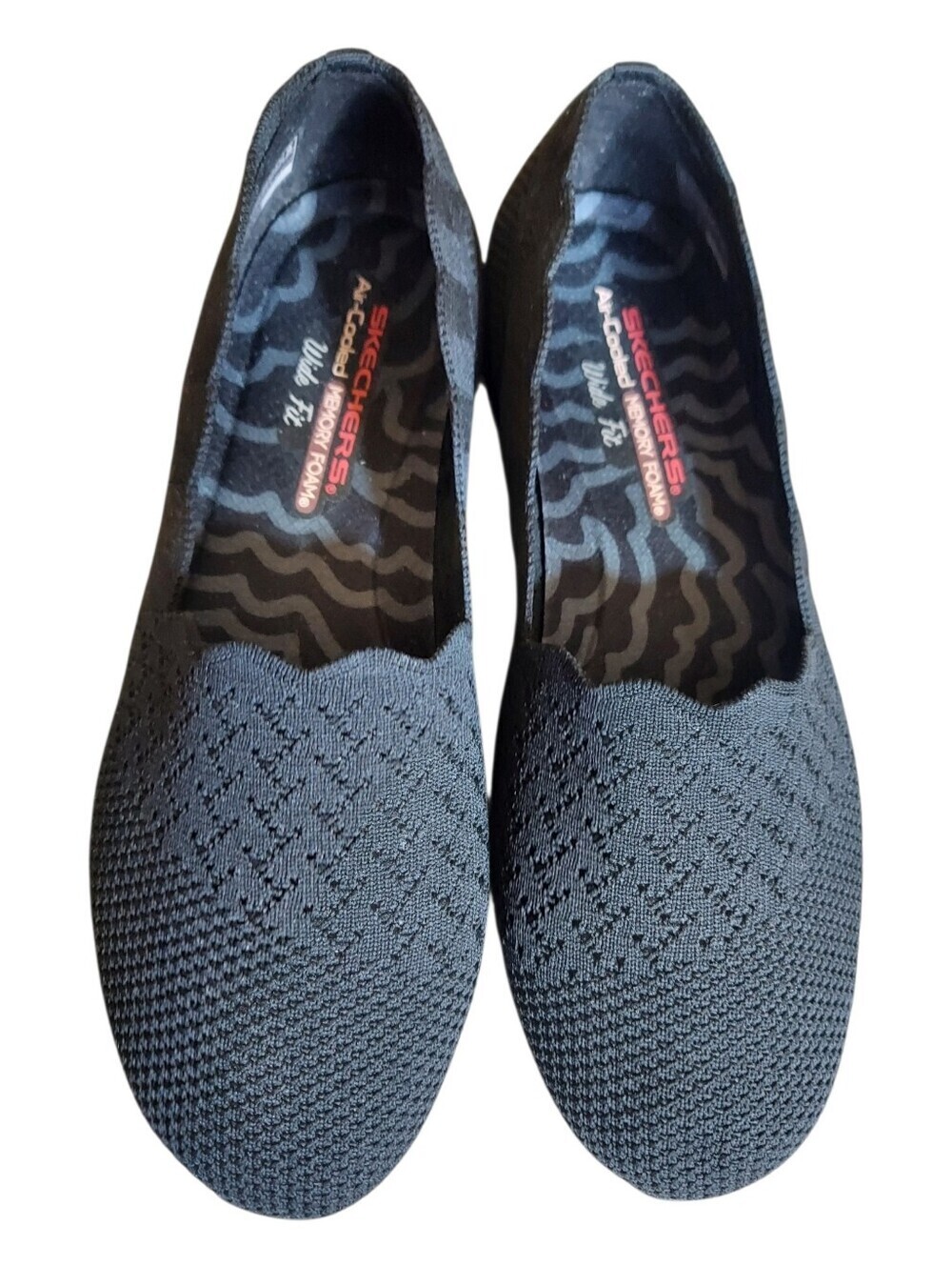 Skechers Relaxed Fit Wide Fit Black Scalloped Edge Slip-On Sneakers Memory Foam